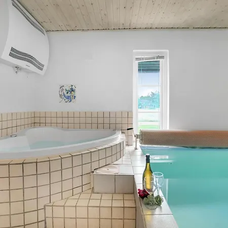 Holiday home Cozy In Romo With Swimming Pool Toftum (Syddanmark)