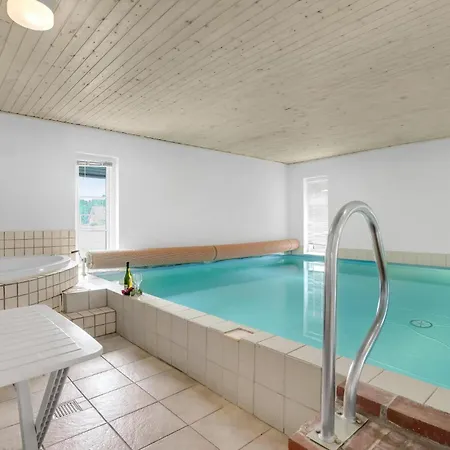 Holiday home Cozy In Romo With Swimming Pool Toftum (Syddanmark)