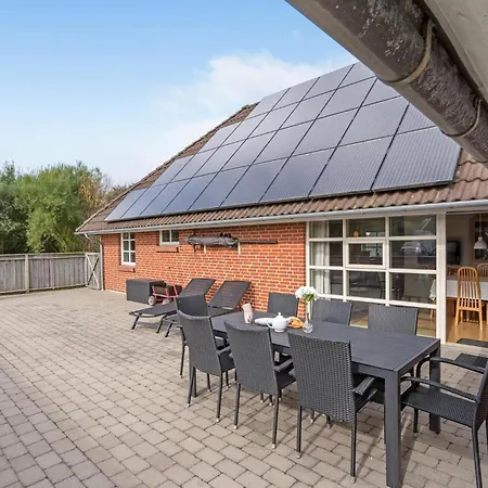 Holiday home Cozy In Romo With Swimming Pool