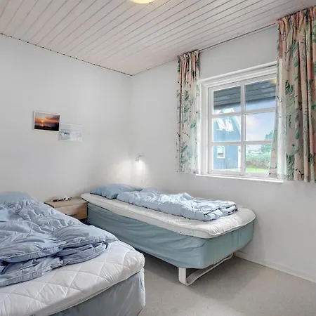 Cozy In Romo With Swimming Pool